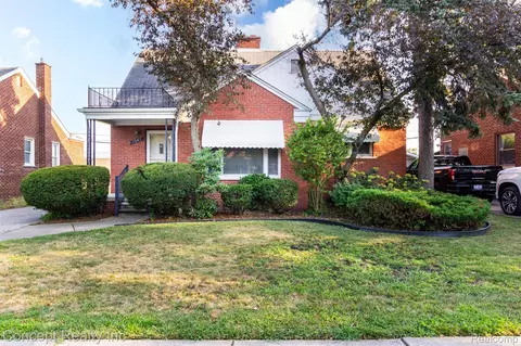 1547 Emmons Blvd, Lincoln Park, MI 48146