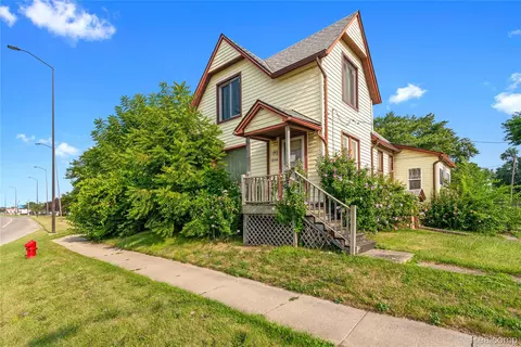 15602 Northline Rd, Southgate, MI 48195