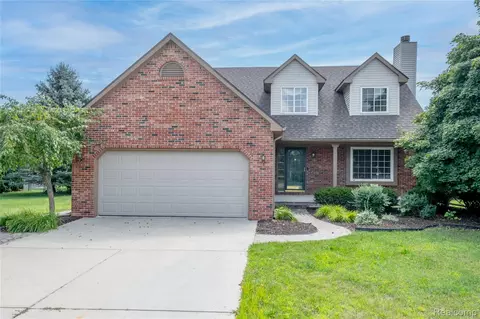 8454 Deer Field Dr, Davison, MI 48423