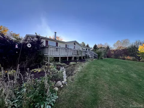 59 S Bassett Rd, Elba, MI 48446