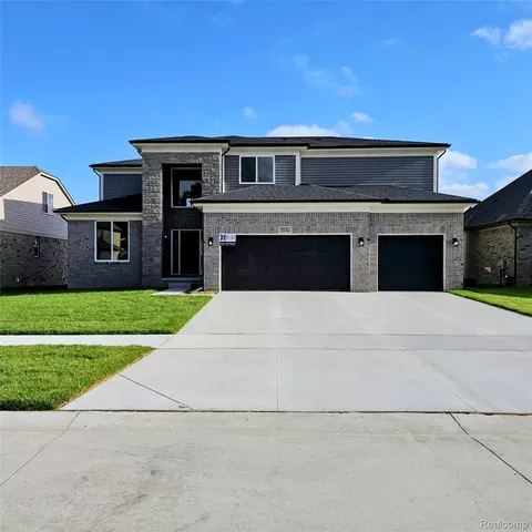 18582 Stallmann Dr, Macomb, MI 48042