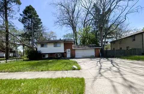 25825 Carlysle St, Inkster, MI 48141
