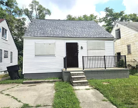 18042 Russell St, Highland Park, MI 48203