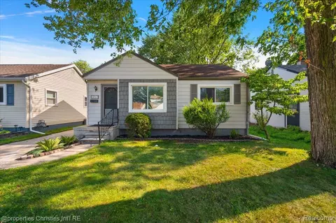 28967 Beechwood Ave, Garden City, MI 48135