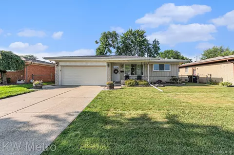 13229 Boca Grande Dr, Sterling Heights, MI 48312