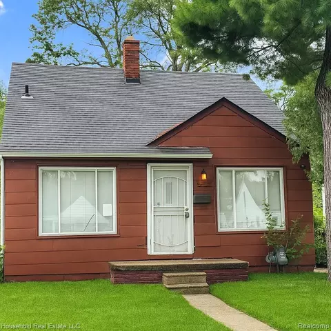 8211 Artesian St, Detroit, MI 48228