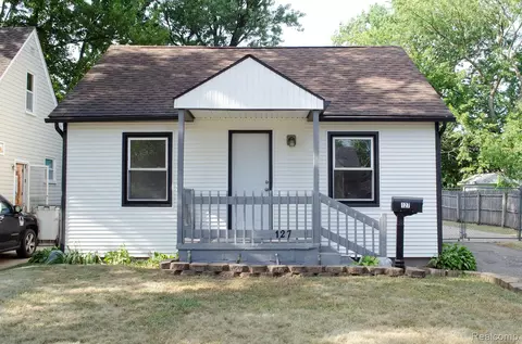 127 E Shevlin Ave, Hazel Park, MI 48030