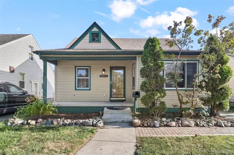 24517 Calvin St, Dearborn, MI 48124