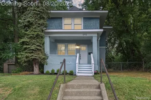 595 N Perry St, Pontiac, MI 48342