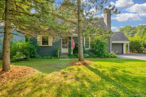 791 Horton St, Northville, MI 48167