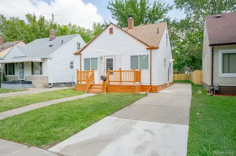 8068 Patton St, Detroit, MI 48228