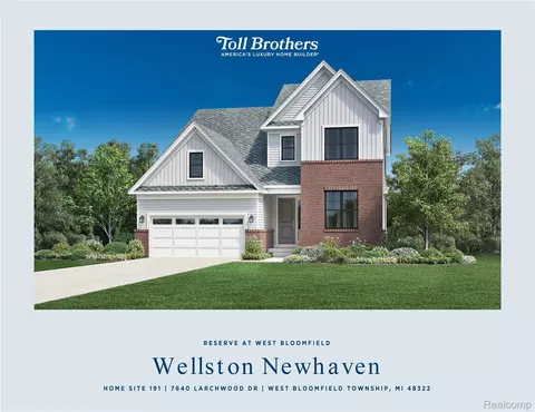 7640 Larchwood Dr, West Bloomfield, MI 48322