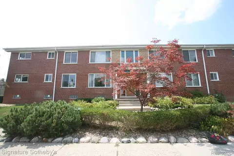 361 Eton St #7, Birmingham, MI 48009
