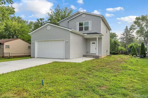 6371 Loraine St, Romulus, MI 48174