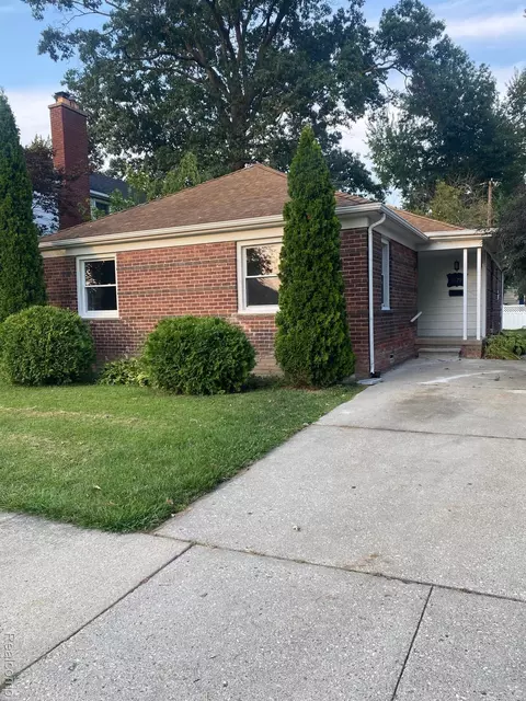 1679 23rd St, Wyandotte, MI 48192