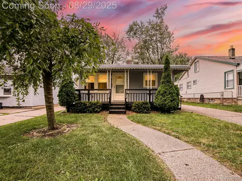 23109 Stauber Ave, Hazel Park, MI 48030
