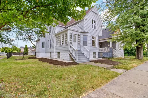 605 Eureka Rd, Wyandotte, MI 48192