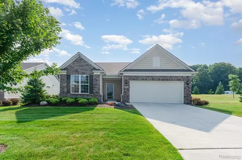 4000 Ashdale Way, Village Of Clarkston, MI 48348