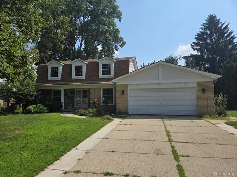 17328 Mcnamara Dr, Livonia, MI 48152