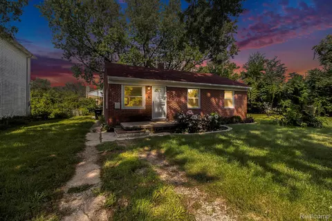 15487 Greydale St, Detroit, MI 48223