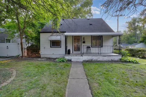17465 Fenton St, Detroit, MI 48219