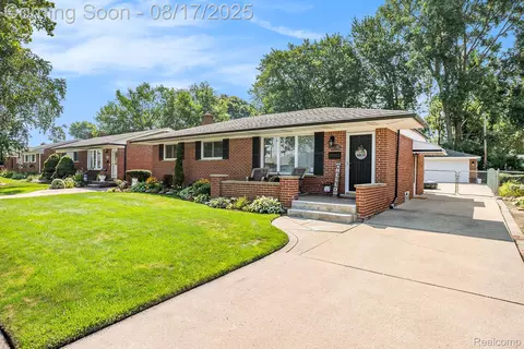 13278 Common Rd, Warren, MI 48088