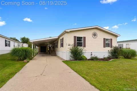 2230 S Sheeran Dr, Milford, MI 48381