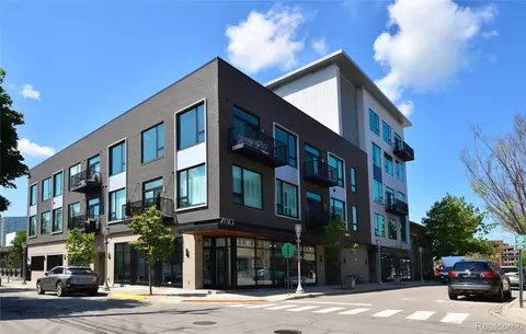 750 Forest Ave #202, Birmingham, MI 48009