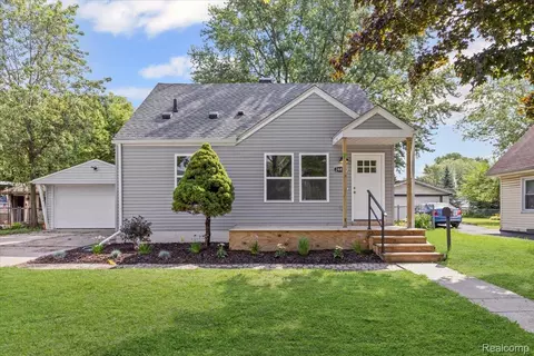 24416 Stewart Ave, Warren, MI 48089