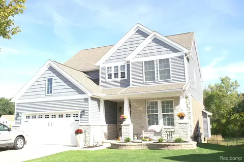7908 Everett Dr, Westland, MI 48185
