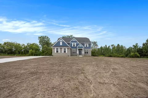 71705 Hidden River Dr, Armada, MI 48005
