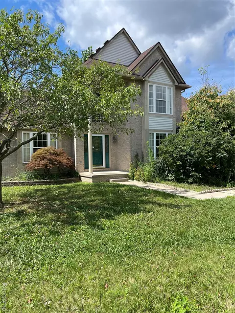 9514 Madison Dr, Van Buren, MI 48111