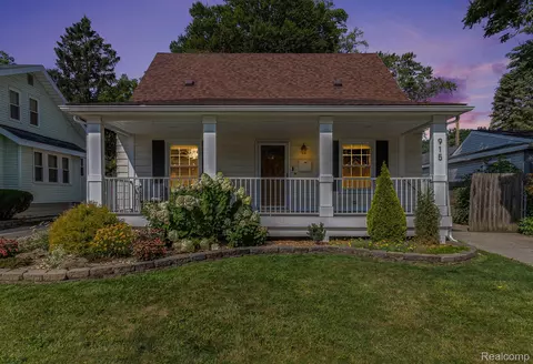 915 N Altadena Ave, Royal Oak, MI 48067