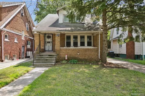 11060 Wilshire Dr, Detroit, MI 48213
