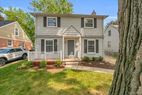 828 N Gainsborough Ave, Royal Oak, MI 48067
