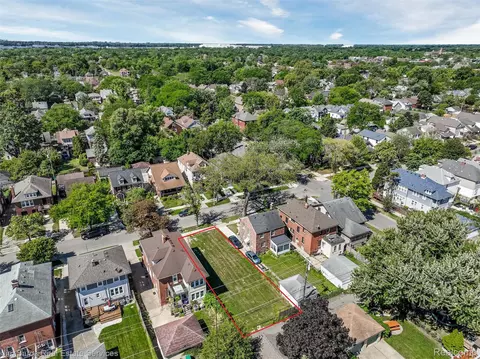 1254 Beaconsfield Ave, Grosse Pointe Park, MI 48230