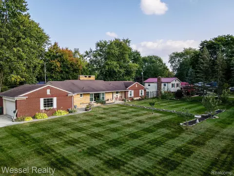 530 N Glassford St, Capac, MI 48014