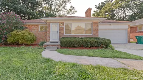 23805 Johnston Ave, Eastpointe, MI 48021