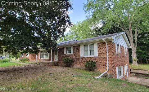 2685 Henesey Rd, Imlay City, MI 48444