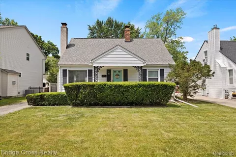 2191 Cummings Ave, Berkley, MI 48072