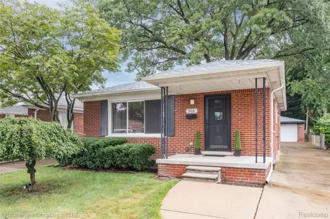 5661 Hubbell St, Dearborn Heights, MI 48127
