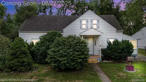 35269 Sheridan St, Westland, MI 48185