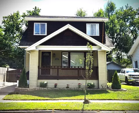 571 W Saratoga St, Ferndale, MI 48220