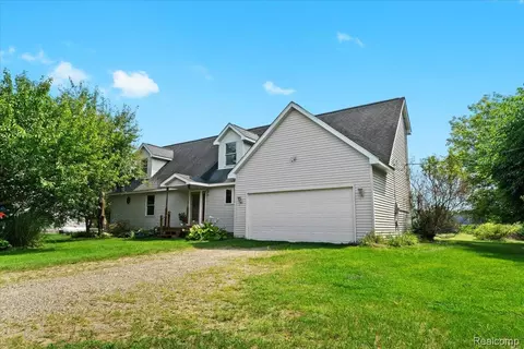 7289 Lovejoy Rd, Byron, MI 48418