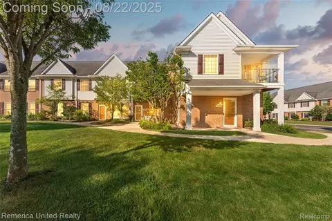 1146 Rial Lake Dr, Howell, MI 48843