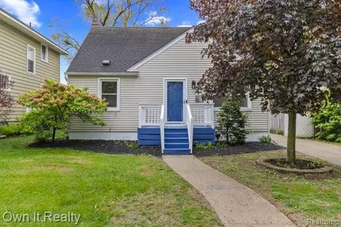 1517 W Saratoga St, Ferndale, MI 48220
