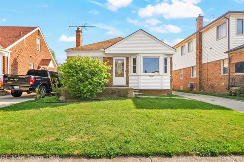 14587 Oceana Ave, Allen Park, MI 48101