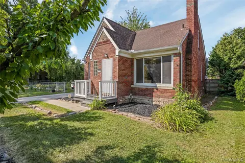 5805 Guilford St, Detroit, MI 48224