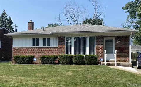 9071 Riverview, Redford, MI 48239