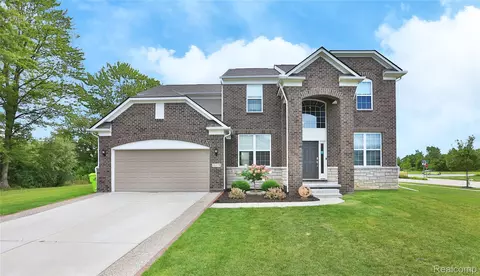 16378 Jake Dr, Macomb, MI 48044